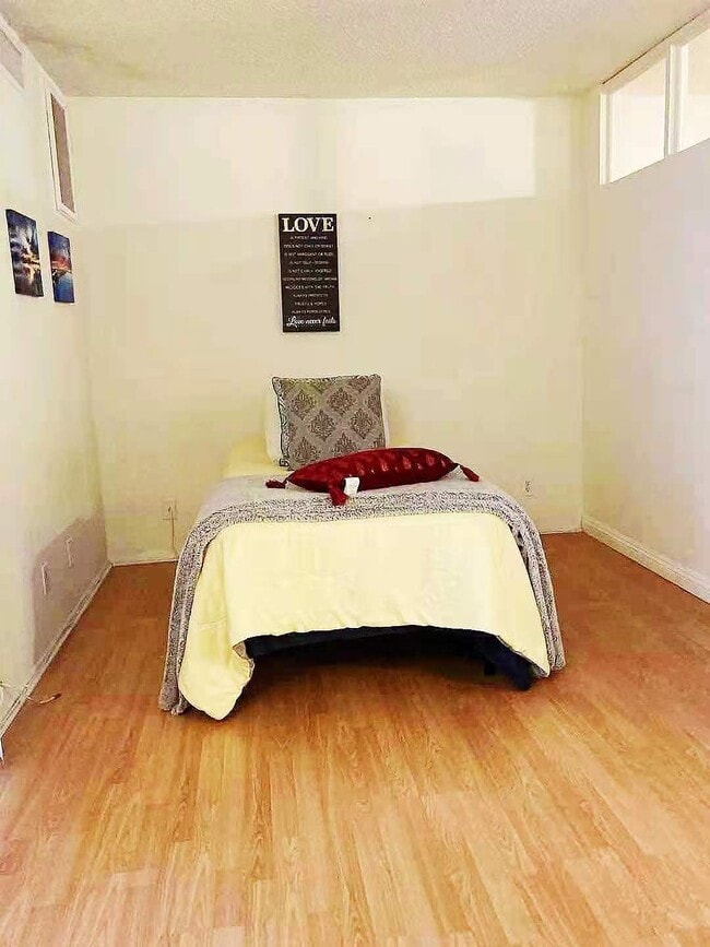 Photo - 11701 Texas Ave Townhome
