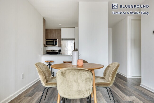 Foto del edificio - 520 W 43rd St