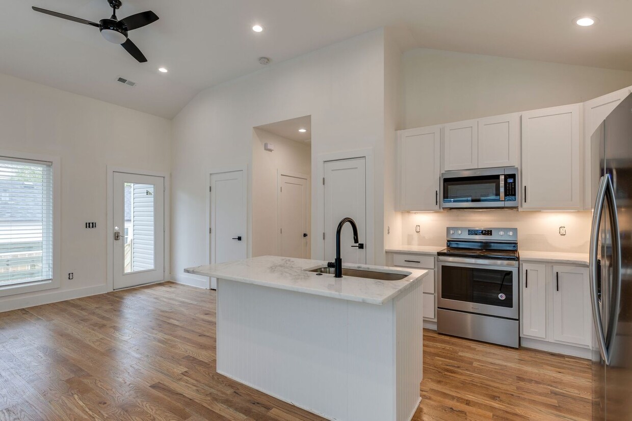 Primary Photo - Modern Sylvan Park Home | 2 Bed, 2 Bath | ...