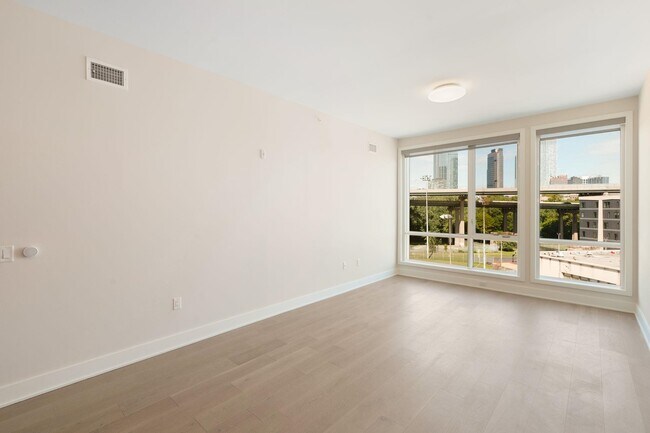 Building Photo - 202 Merseles St