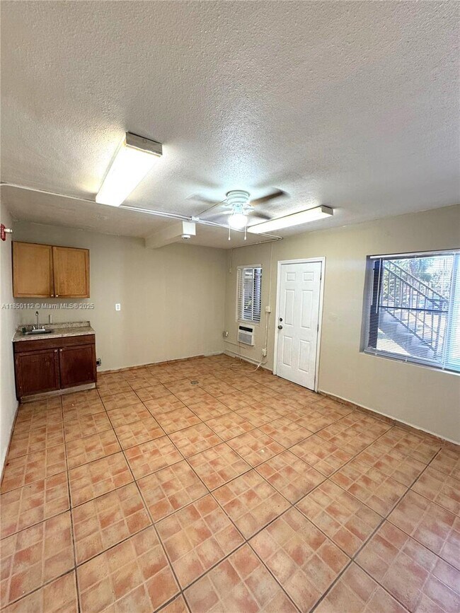 Foto del edificio - 420 NW 10th St