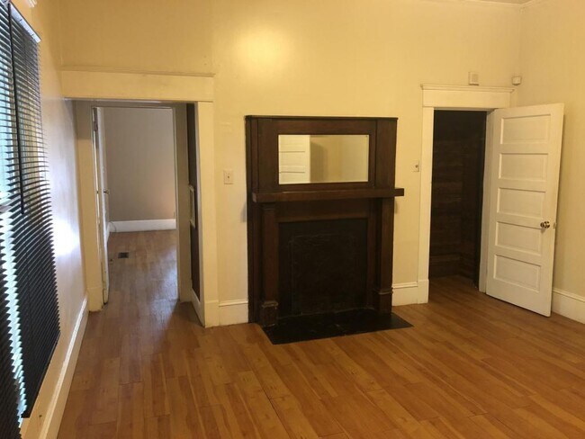 Foto del edificio - 1109-B Alma St