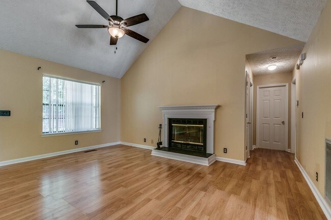 Foto del edificio - Single family home in Bradford Hills
