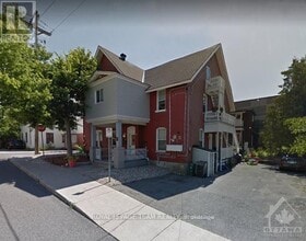 Building Photo - 4 Eccles St