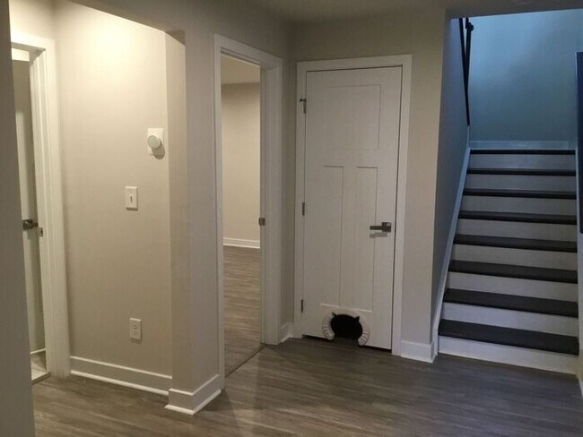 Building Photo - 3-Story Serenade Townhome
