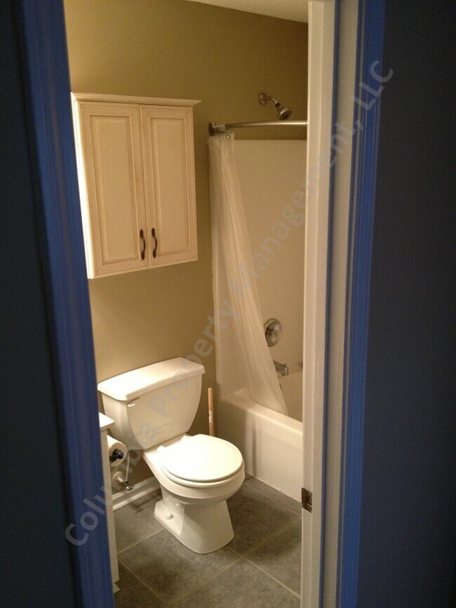 Building Photo - 307 Westbrook Way