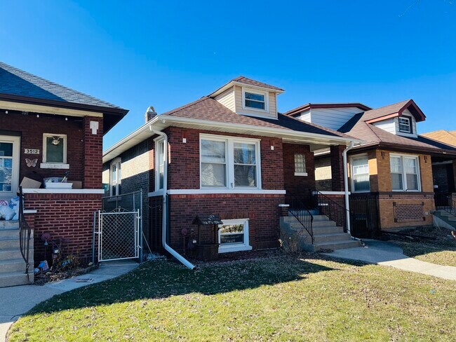 Foto del edificio - 3516 N Keating Ave