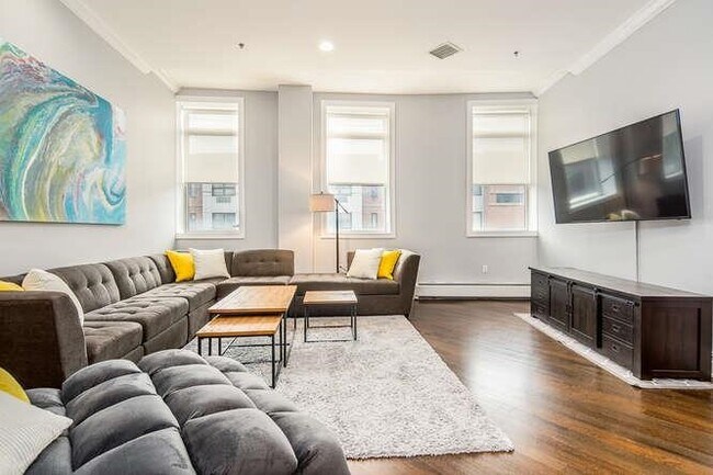 Foto del edificio - 564 Gregory Ave