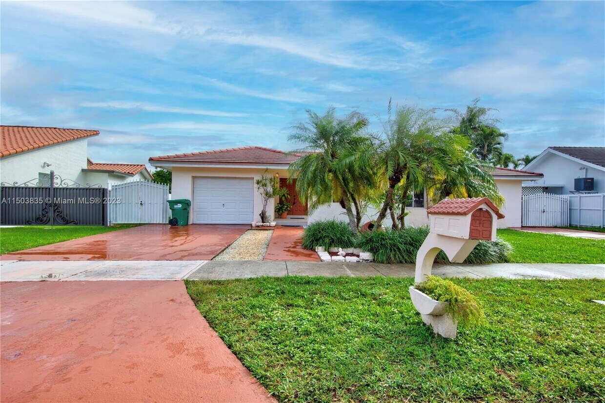 325 SW 133rd Ct, Miami, FL 33184 House Rental in Miami, FL