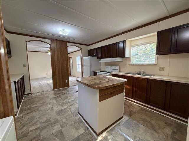 Foto del edificio - 64096 Mangano Rd