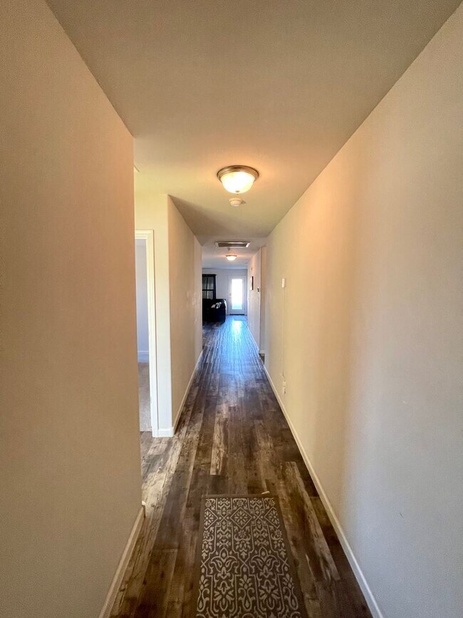 Foto del edificio - New 4 Bedroom Home in Bullhead City! AVAILABLE FURNISHED OR UNFURNISHED!