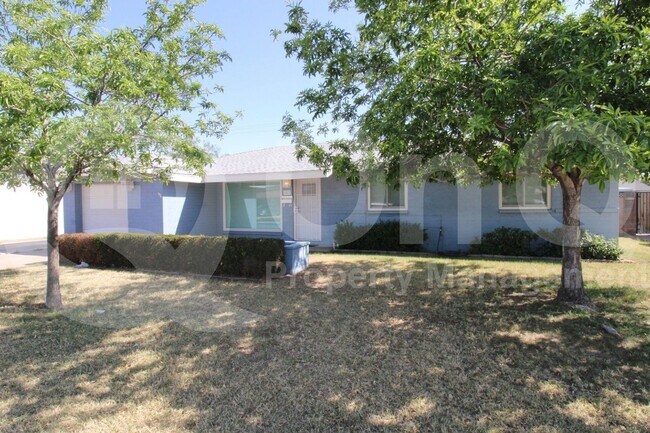 Photo - 3813 W Glenn Dr House