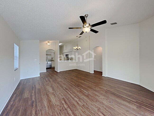 Foto del edificio - 4417 Country Hills Blvd