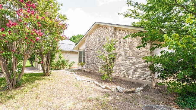 Building Photo - 11606 Parkfield Dr