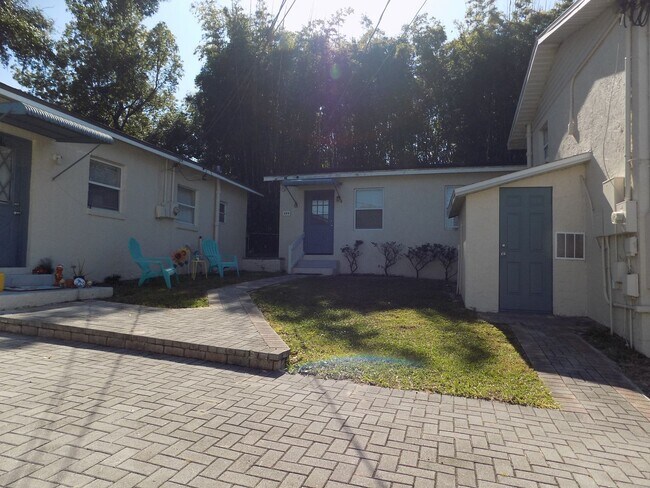 Foto del edificio - 699 W Osceola St