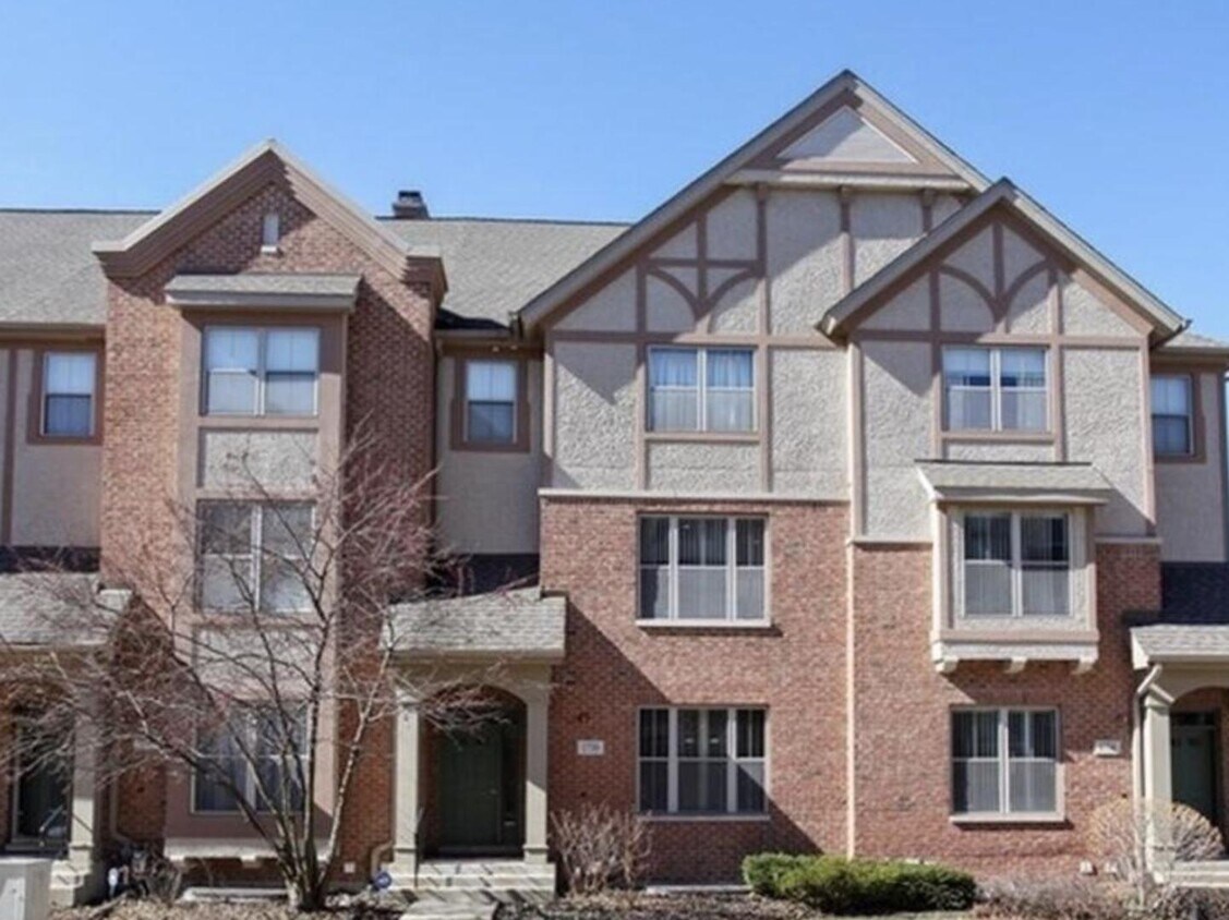 1738 Tudor Ln, Northbrook, IL 60062 Townhouse for Rent in Northbrook