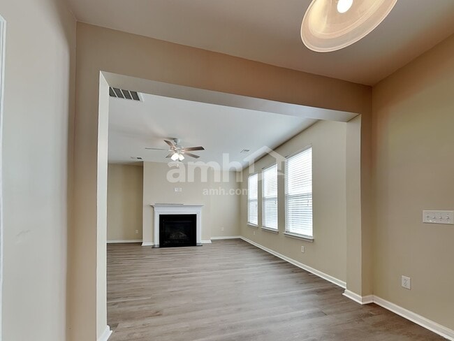 Building Photo - 3597 Locklear Ln