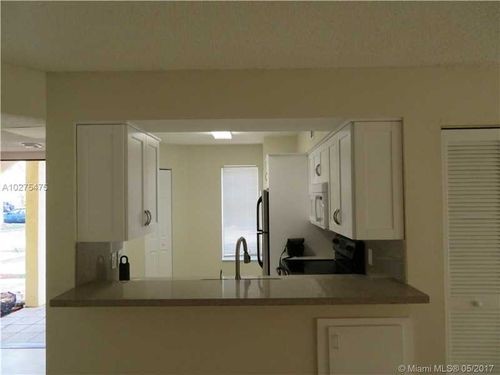 Building Photo - 1054 Coral Club Dr