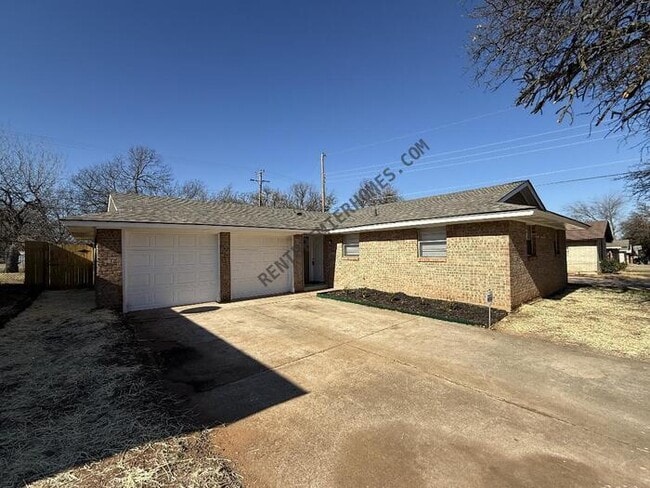 Photo - 1425 Marydale Ave House