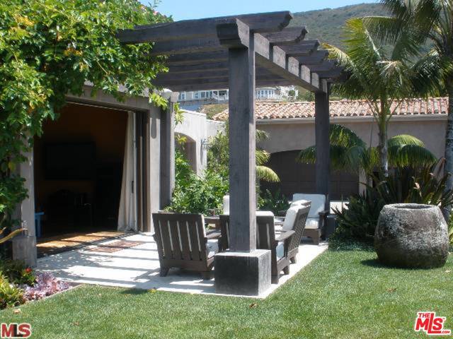Building Photo - 6309 Sea Star Dr
