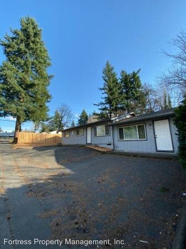 Primary Photo - 1125-1131 NE 162nd Ave