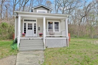 Building Photo - 3710 Glenwood Ave