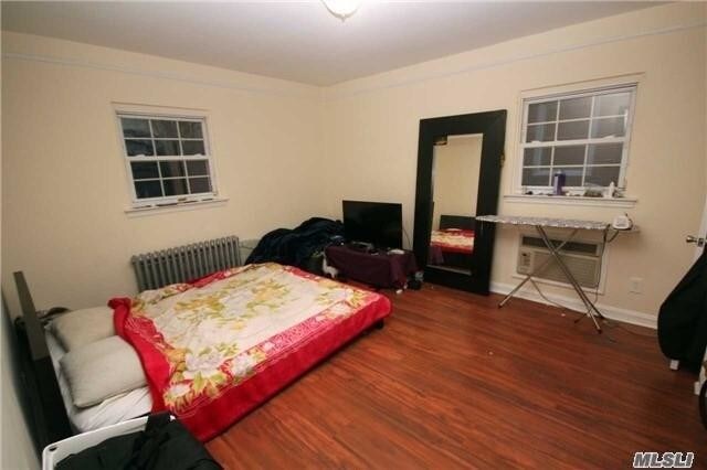 Foto principal - 7515 182nd St