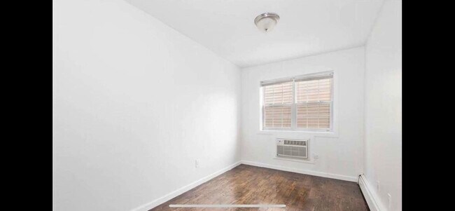 Foto del edificio - 55 Covert St