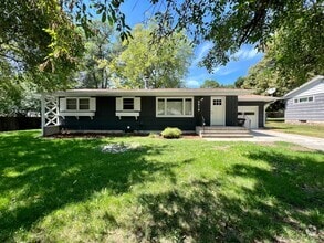Building Photo - 2516 Selvig Ln