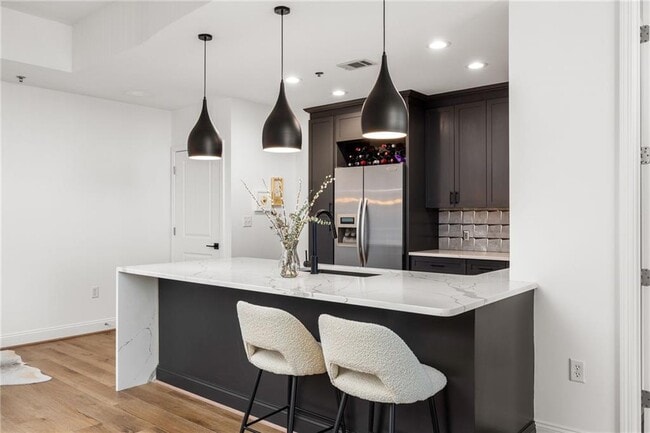 Foto del edificio - 270 17th St NW