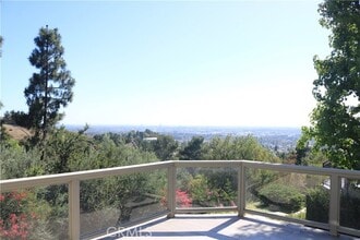 Building Photo - 4310 E Terra Vista Ln