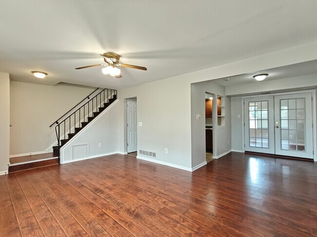 Foto del edificio - 60 Farmhouse Rd