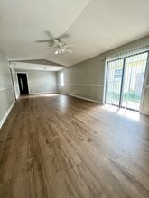 Building Photo - 2814 Kirkwood Cir