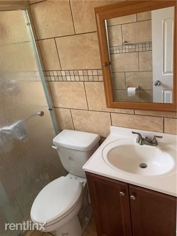 Foto del edificio - 3 br, 1 bath House - 10923 N Florence Ave