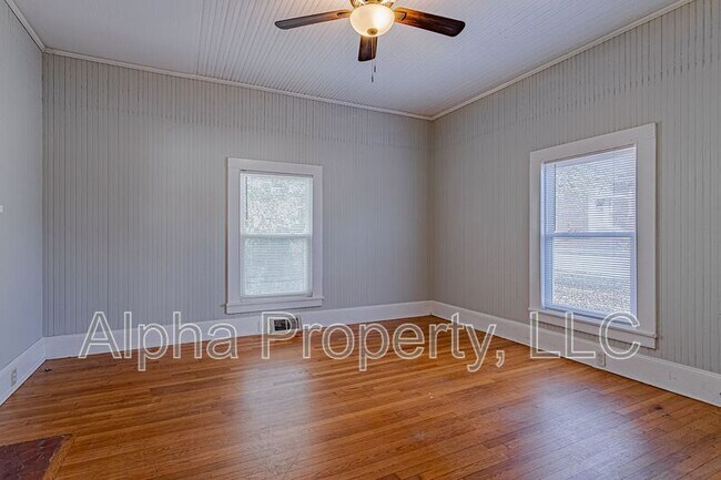 Foto del edificio - 678 N Liberty St