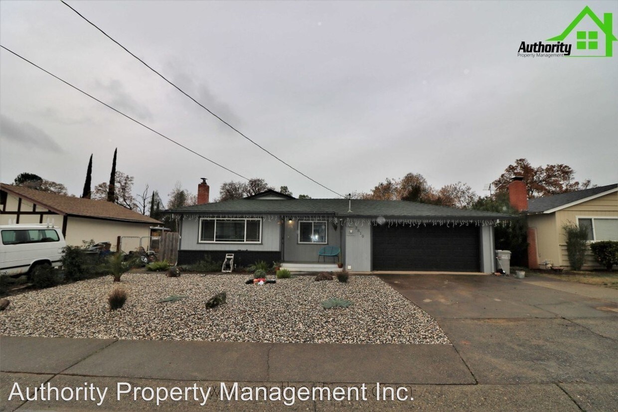 Foto principal - 3 br, 2 bath House - 2810 Robert Court
