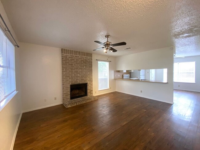 Building Photo - 1509 Cinnamon Path