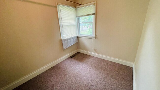 Foto del edificio - 1122 9th Ave SW
