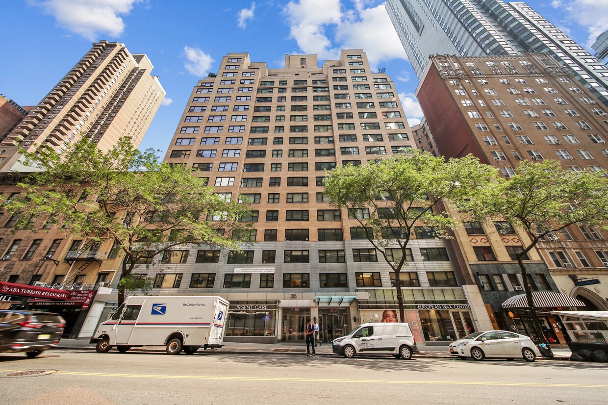 Primary Photo - Park Towers South