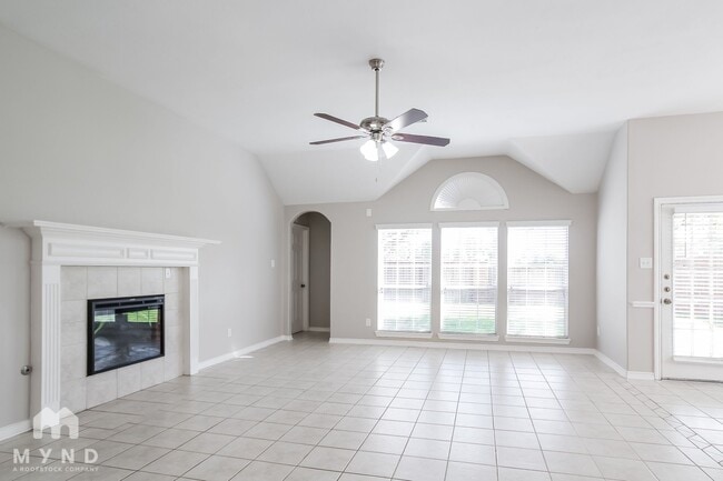 Building Photo - 22902 Creekside Gate Ct