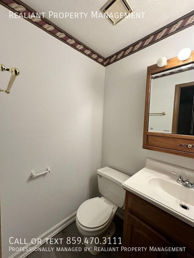 Foto del edificio - 1044 Tatesbrook Dr