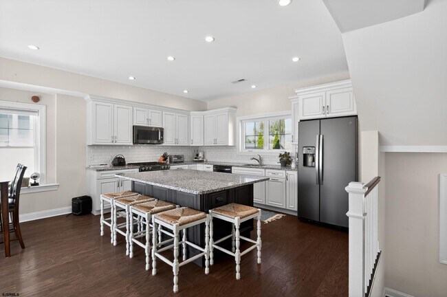 Foto del edificio - 103 N Madison Ave