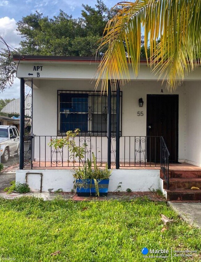 Foto del edificio - 2 br, 1 bath Townhome - 55 NE 69TH St Unit B