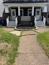 Building Photo - 1739 Amherst St