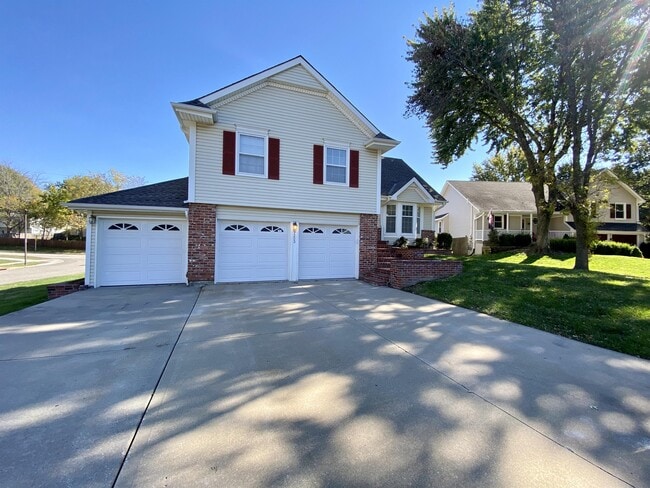 Building Photo - 9203 Swarner Dr