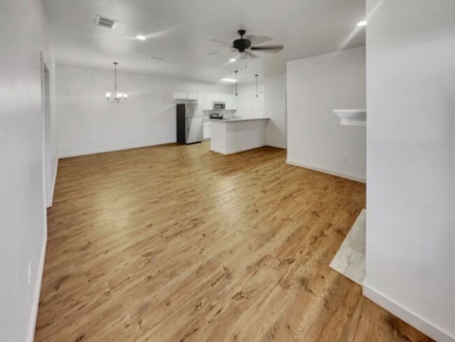 Building Photo - 2739 137th St