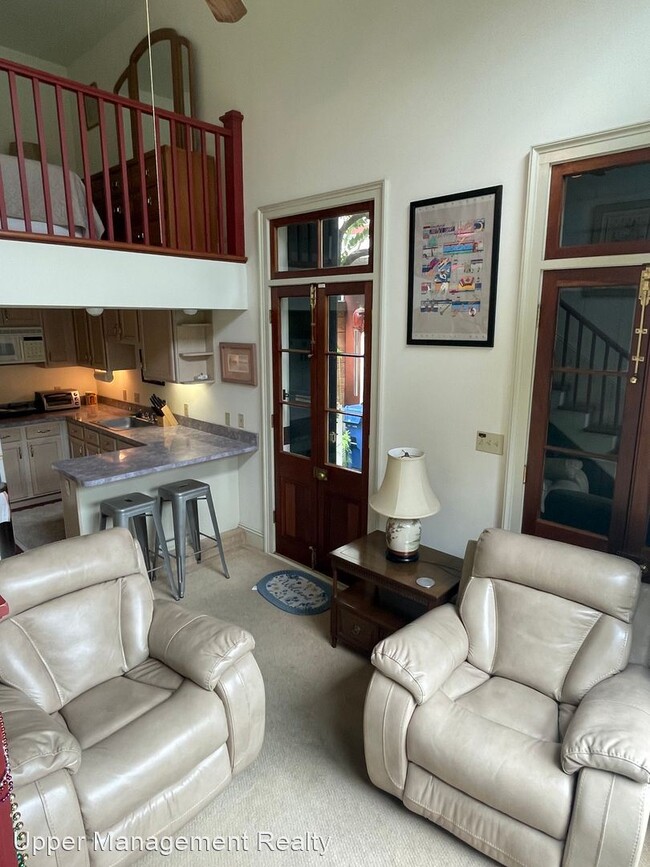 Building Photo - 1 br, 1 bath Apartment - 2456 Royal St 245...