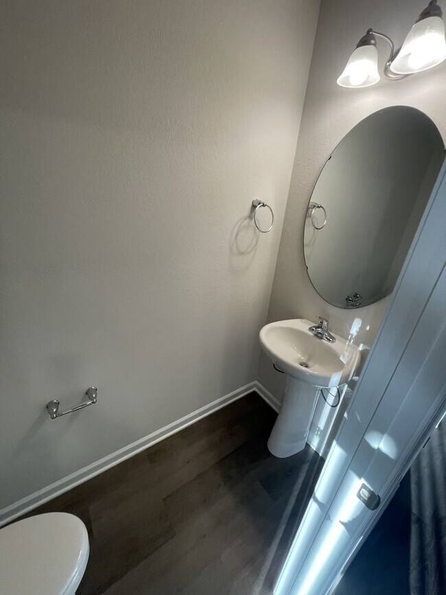 Foto del edificio - 2 bd 2.5 ba townhome