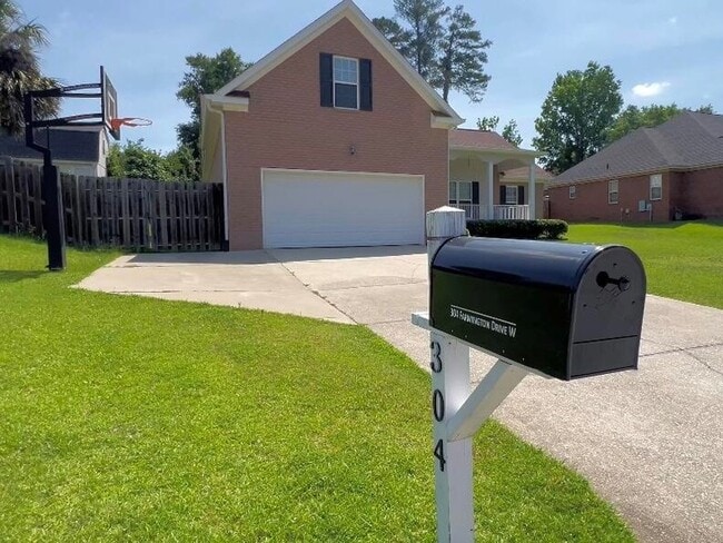 Foto del edificio - 304 Farmington Dr