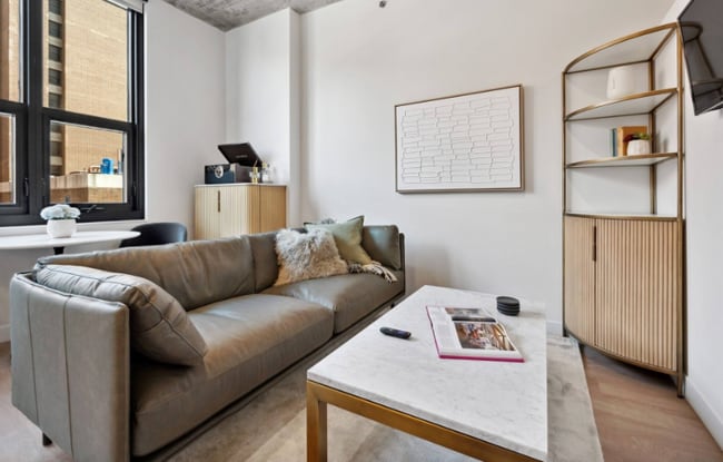 Foto del edificio - 225 W Huron St